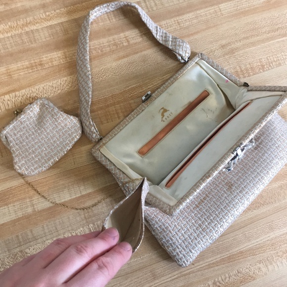 Vintage Gold Shinny Purse - Picture 8 of 8